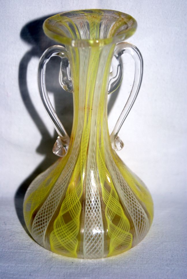 Seltene Venini Murano Glasvase / Henkelvase um 1950, Fadendekor, gelb